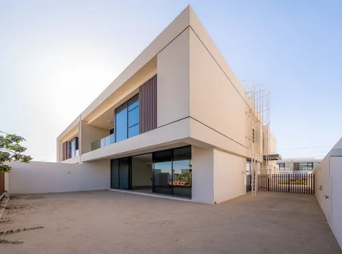 4 Bedrooms Townhouse in District One Phase III A