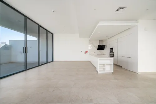 4 Bedrooms Townhouse in District One Phase III A