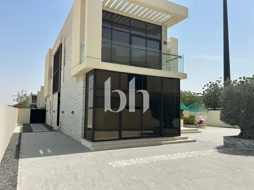 Best Price | Huge Layout | Beautifully Designed