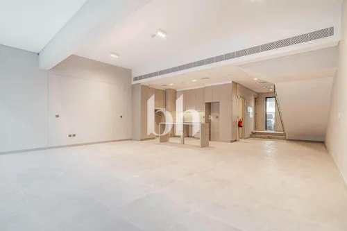 Landscaped | Modern | Spacious | Great Location