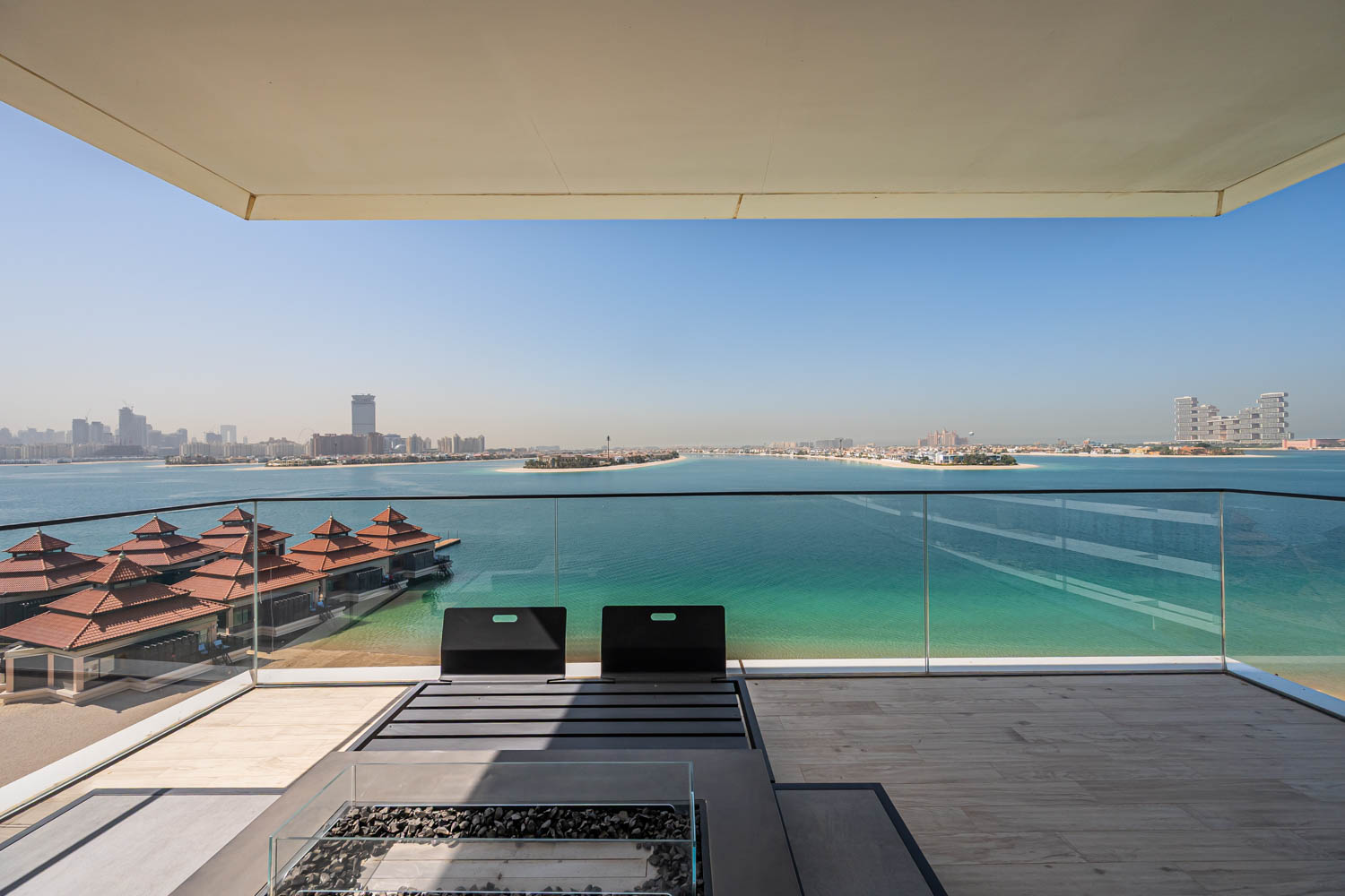 3 Bedrooms Apartment in Serenia Residences East