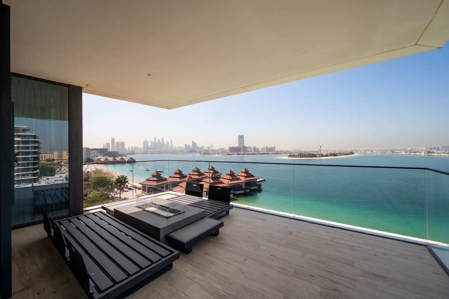 3 Bedrooms Apartment in Serenia Residences East