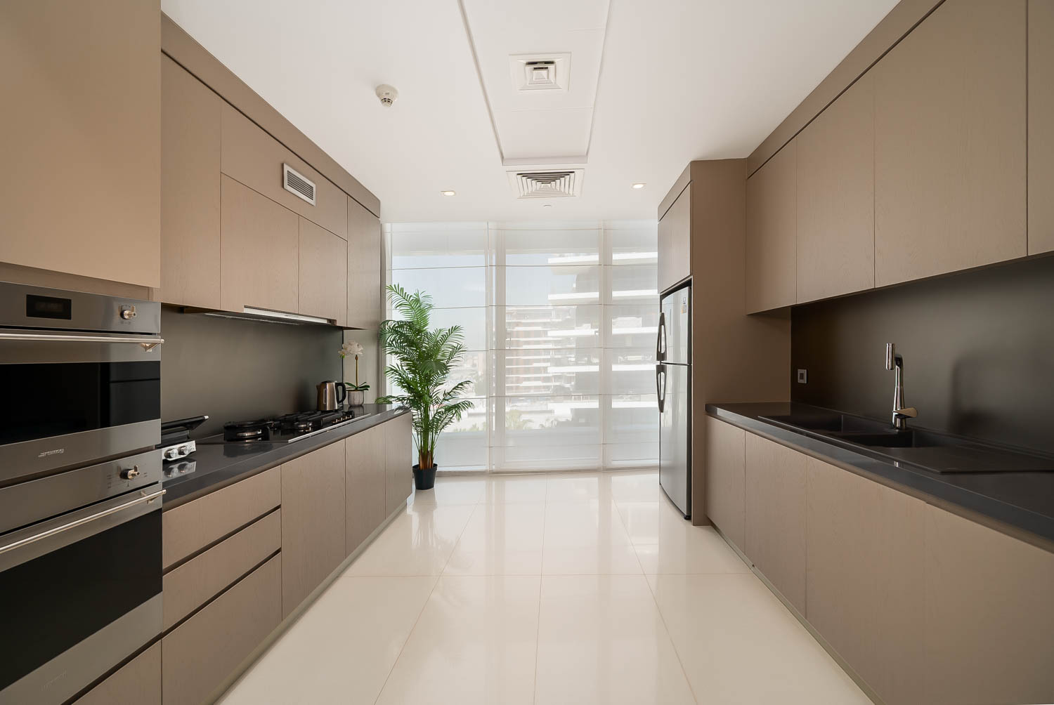 3 Bedrooms Apartment in Serenia Residences East