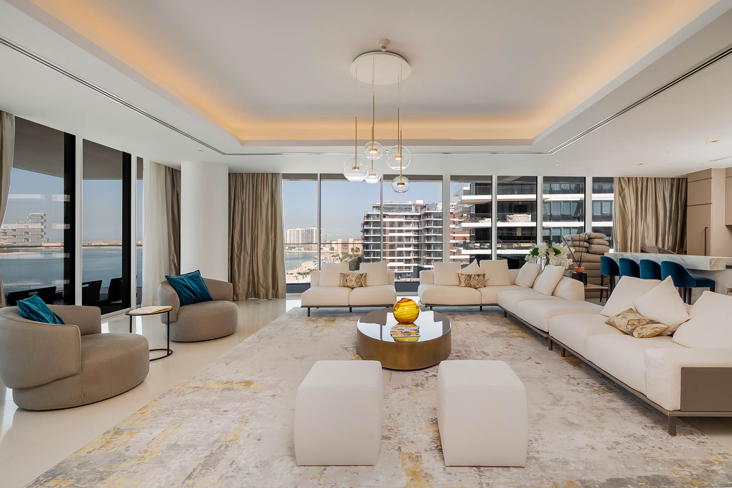 3 Bedrooms Apartment in Serenia Residences East