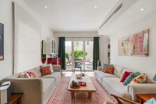 3 Bedrooms Townhouse in Springs 5