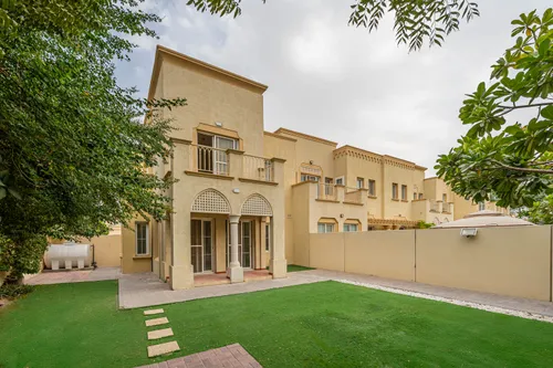 3 Bedrooms Townhouse in Springs 5