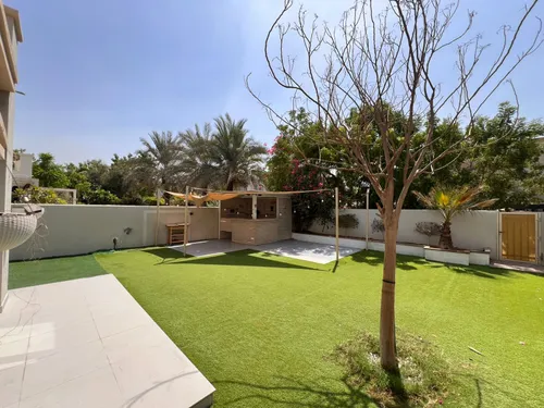3 Bedrooms Townhouse in Springs 15