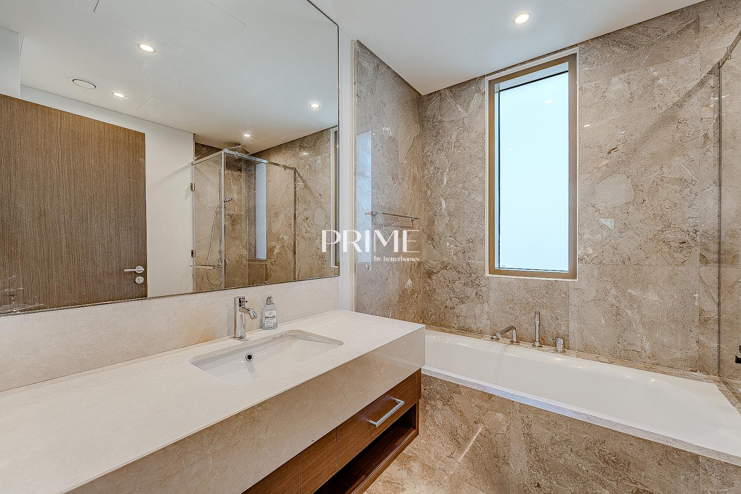 4 Bedrooms Villa in Golf Place 1