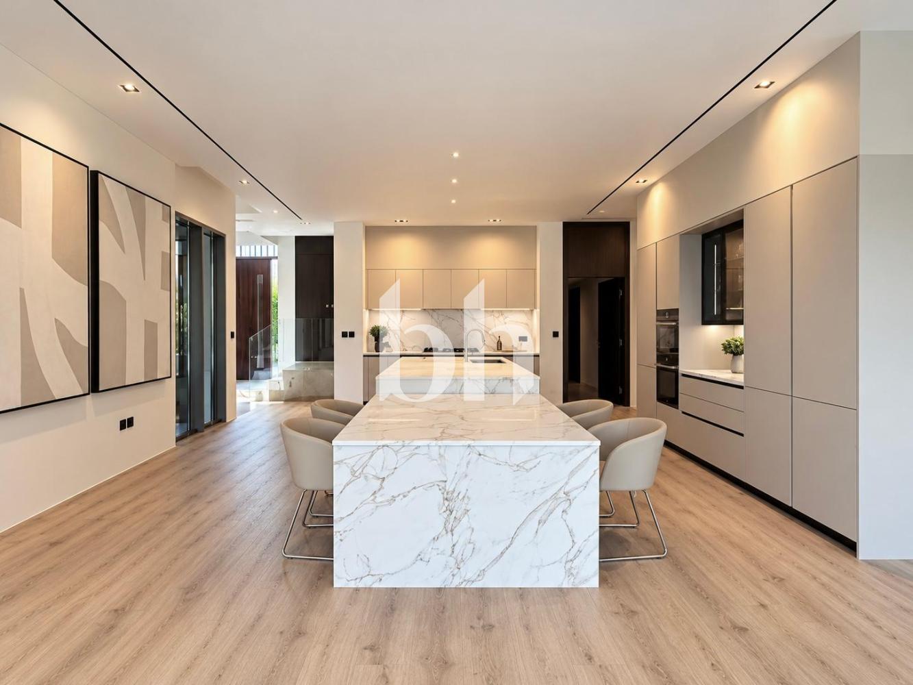 4 Bedrooms Villa in Golf Place 1