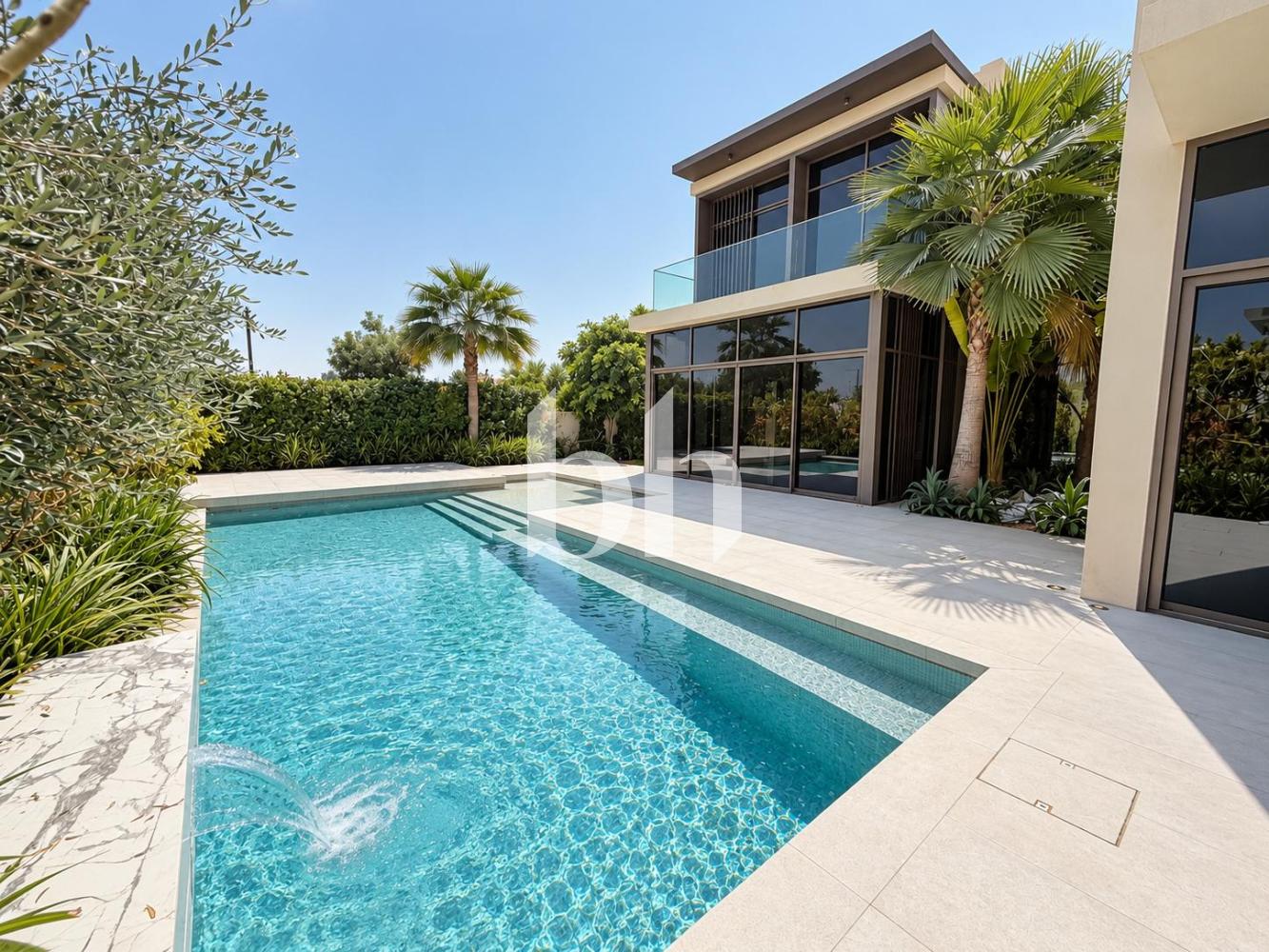 4 Bedrooms Villa in Golf Place 1