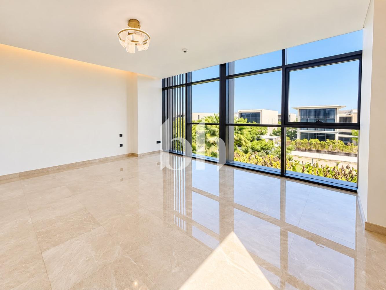 4 Bedrooms Villa in Golf Place 1