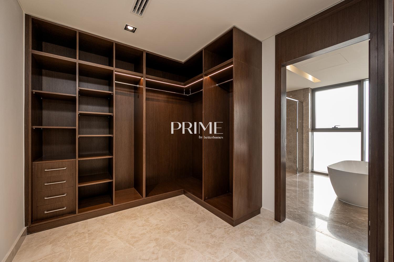 5 Bedrooms Villa in Golf Place 1