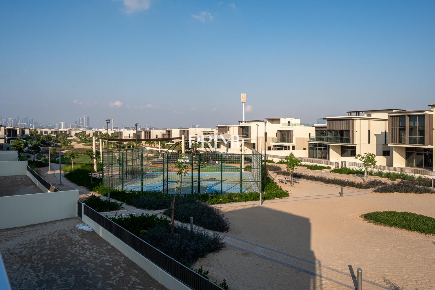5 Bedrooms Villa in Golf Place 1