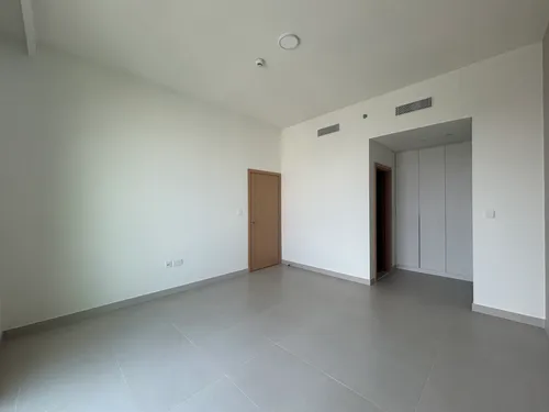 2 Bedrooms Apartment in Park Horizon Tower 1