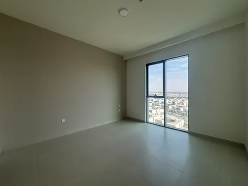 2 Bedrooms Apartment in Park Horizon Tower 1