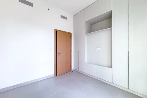 2 Bedrooms Apartment in Park Horizon Tower 1