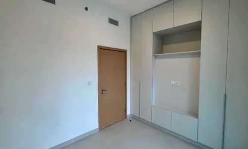 2 Bedrooms Apartment in Park Horizon Tower 1