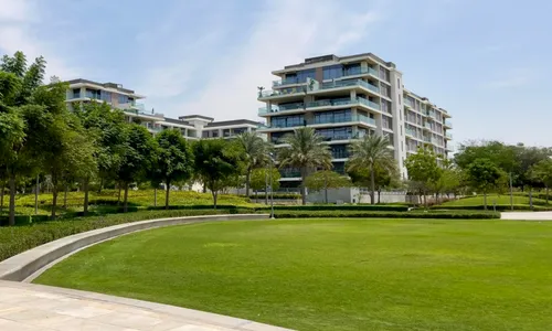 2 Bedrooms Apartment in Park Horizon Tower 1