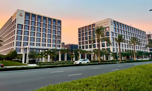 2 Bedrooms Apartment in Park Horizon Tower 1