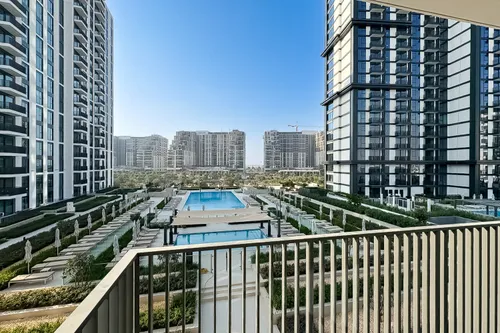 2 Bedrooms Apartment in Park Horizon Tower 1