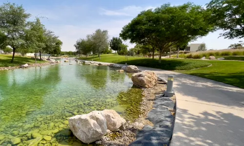 2 Bedrooms Apartment in Park Horizon Tower 1