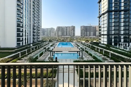 2 Bedrooms Apartment in Park Horizon Tower 1