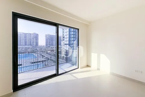 Ready Now | Low Floor | Center Unit Pool View