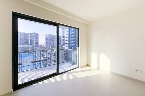 2 Bedrooms Apartment in Park Horizon Tower 1