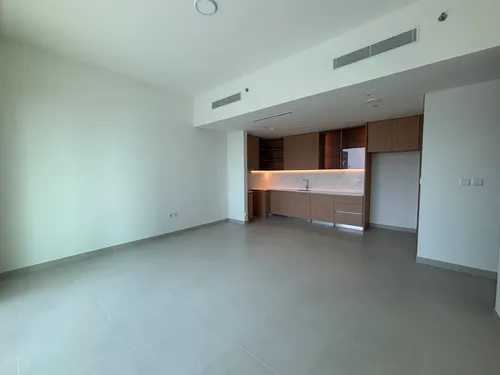 2 Bedrooms Apartment in Park Horizon Tower 1