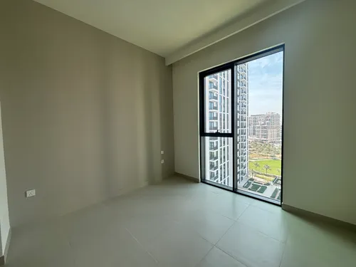 2 Bedrooms Apartment in Park Horizon Tower 1