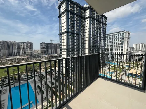 2 Bedrooms Apartment in Park Horizon Tower 1