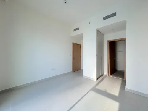 2 Bedrooms Apartment in Park Horizon Tower 1
