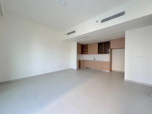 2 Bedrooms Apartment in Park Horizon Tower 1