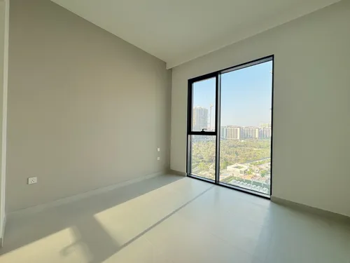 2 Bedrooms Apartment in Park Horizon Tower 1