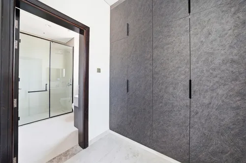 5 Bedrooms Villa in West Village