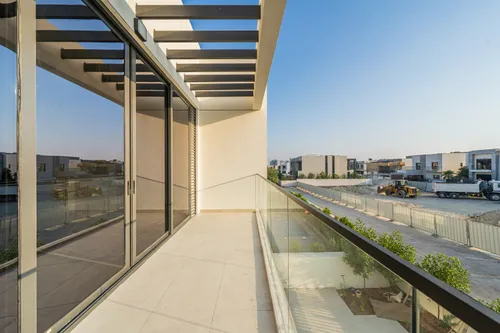 5 Bedrooms Villa in West Village