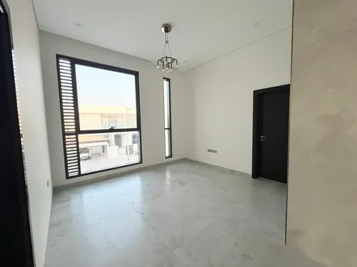 5 Bedrooms Villa in Al Furjan West