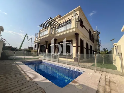 Custom Villa Backing Park | Vacant | Spacious