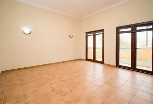 5 Bedrooms Villa in Centro Courtyard 6