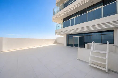 2 Bedrooms Apartment in Opalz By Danube Tower 2