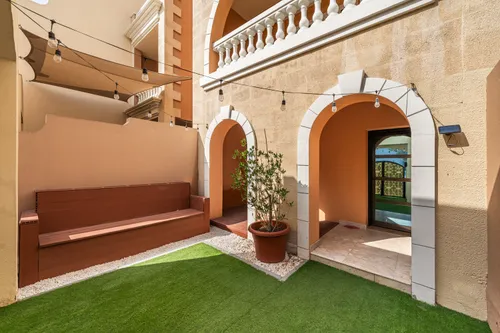 4 Bedrooms Townhouse in Summer 2