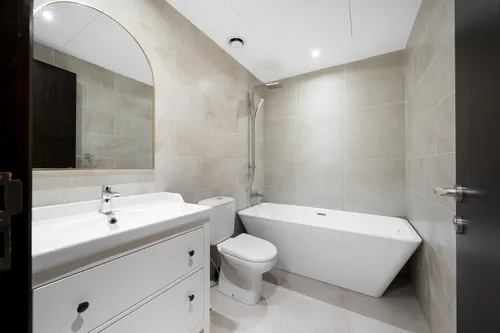 4 Bedrooms Townhouse in Summer 2