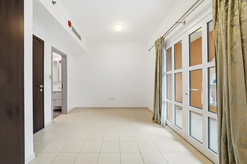 4 Bedrooms Townhouse in Summer 2