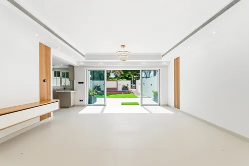 3 Bedrooms Townhouse in Al Reem 2