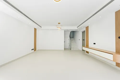 3 Bedrooms Townhouse in Al Reem 2