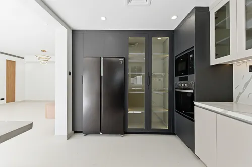 3 Bedrooms Townhouse in Al Reem 2