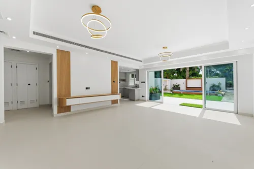 3 Bedrooms Townhouse in Al Reem 2