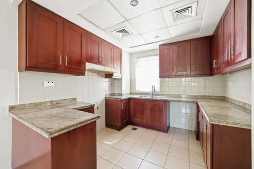 2 Bedrooms Townhouse in Palmera 2