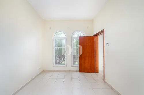 4 Bedrooms Villa in Mirador