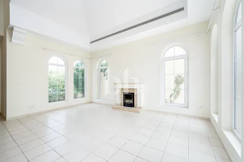 4 Bedrooms Villa in Mirador